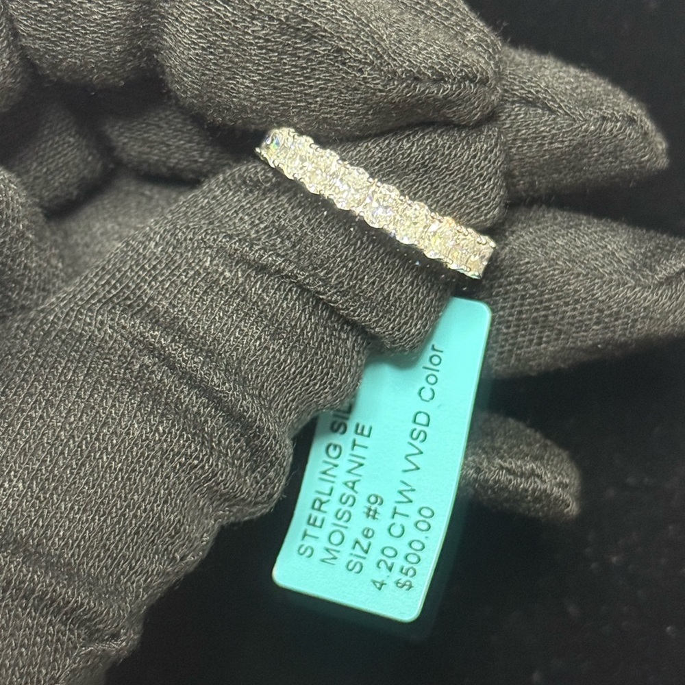 925 Sterling Silver Moissanite Ring size 9